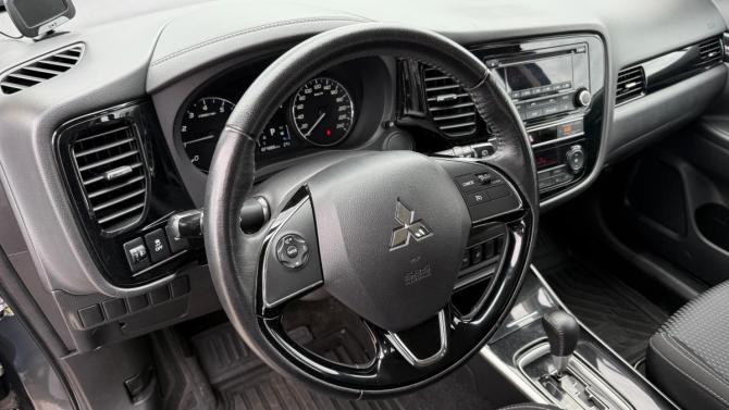 Mitsubishi Outlander III Рестайлинг 3 с пробегом 2020 года, цена 1 999 000 рублей, 70000 км, внедорожник, Автокод Объявления