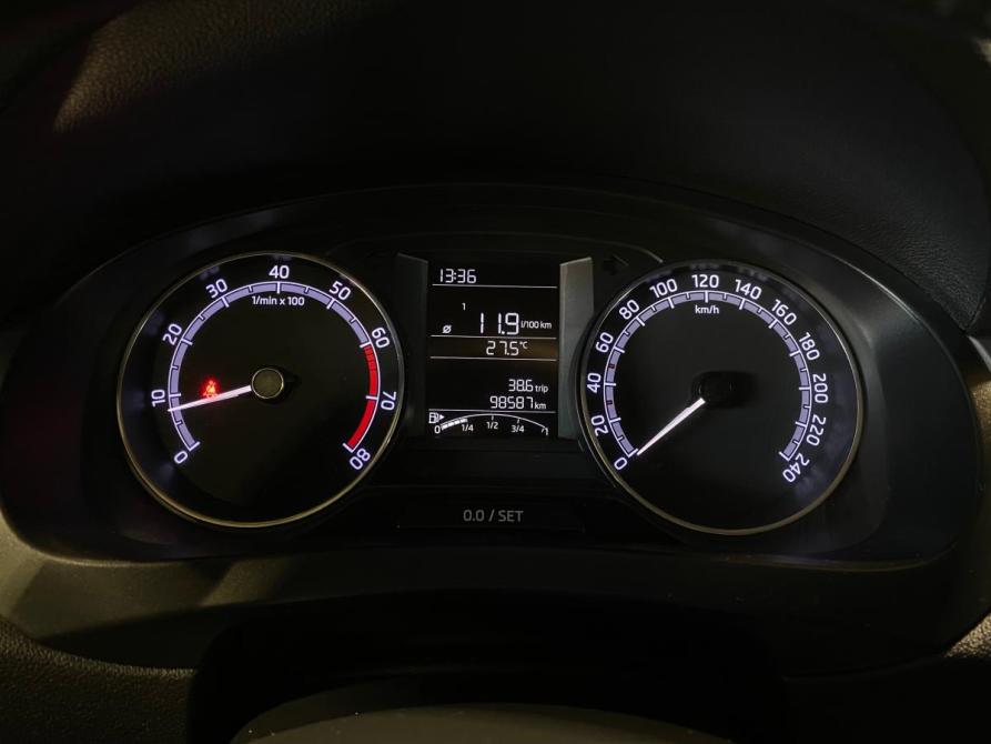 Skoda Rapid I Рестайлинг Челябинск  - изображение 19