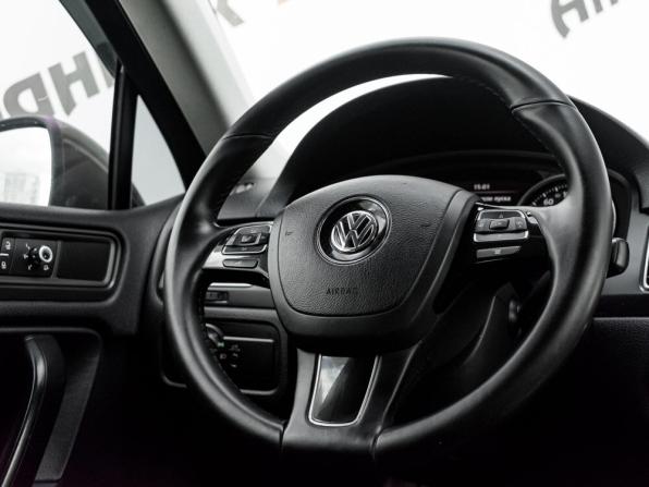 Volkswagen Touareg II с пробегом 2012 года, цена 1 895 000 рублей, 239372 км, внедорожник, Автокод Объявления
