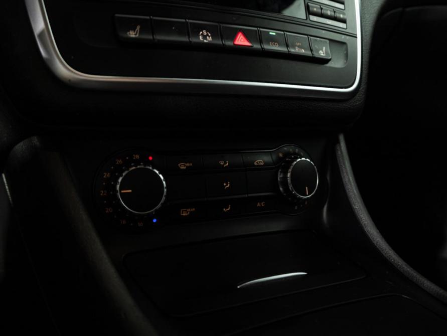 Mercedes-Benz GLA I (X156) Санкт-Петербург  - изображение 17