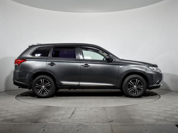 Mitsubishi Outlander III Рестайлинг 2 с пробегом 2018 года, цена 1 410 000 рублей, 183732 км, внедорожник, Автокод Объявления
