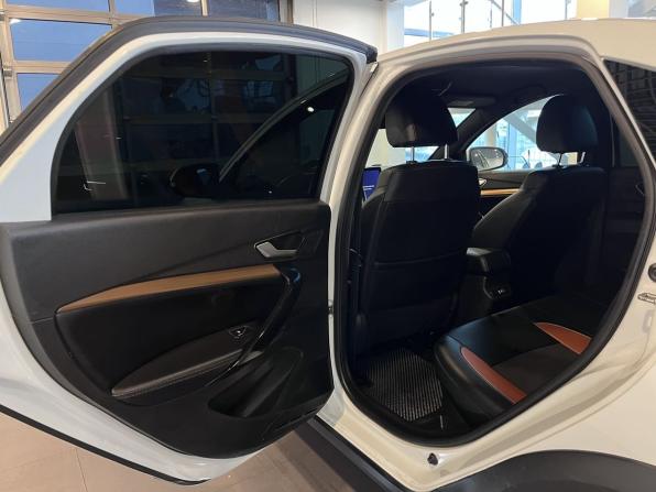 Lada (ВАЗ) Vesta I Рестайлинг (NG) с пробегом 2023 года, цена 1 500 000 рублей, 84216 км, седан, Автокод Объявления