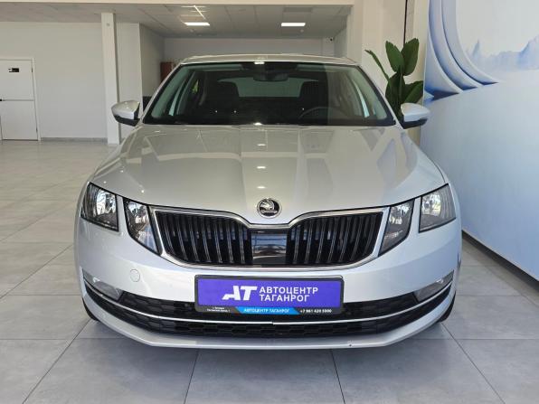 Skoda Octavia III (A7) Рестайлинг с пробегом 2017 года, цена 1 835 000 рублей, 127000 км, лифтбек, Автокод Объявления