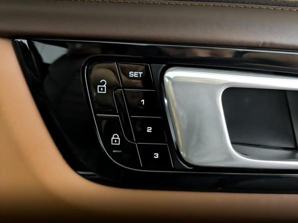Porsche Cayenne III с пробегом 2019 года, цена 7 302 500 рублей, 33300 км, внедорожник, Автокод Объявления