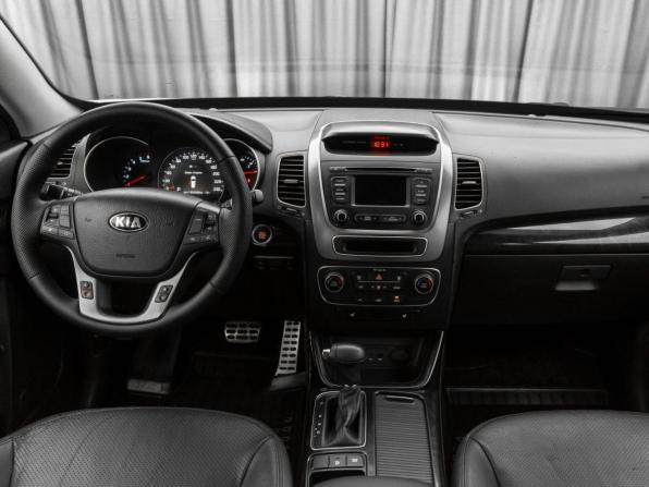 Kia Sorento II Рестайлинг с пробегом 2014 года, цена 1 950 000 рублей, 139356 км, внедорожник, Автокод Объявления