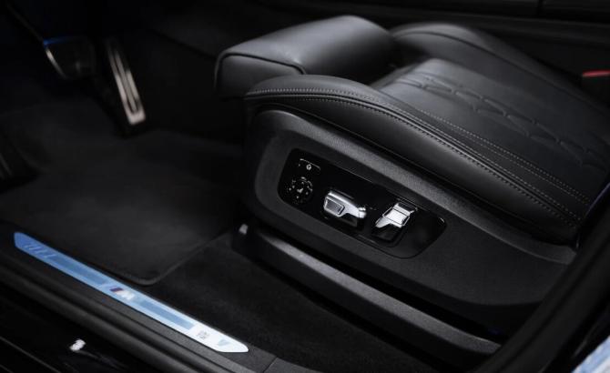 Новый BMW X7 I (G07) Рестайлинг 2025 года, цена 16 900 000 рублей, внедорожник, Автокод Объявления