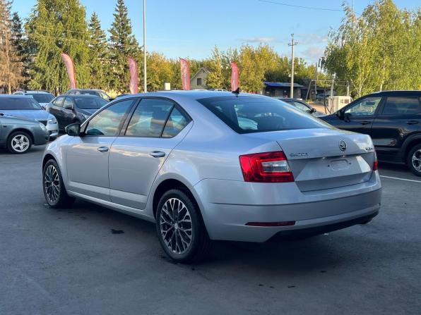 Skoda Octavia III (A7) Рестайлинг с пробегом 2017 года, цена 1 700 000 рублей, 130950 км, лифтбек, Автокод Объявления