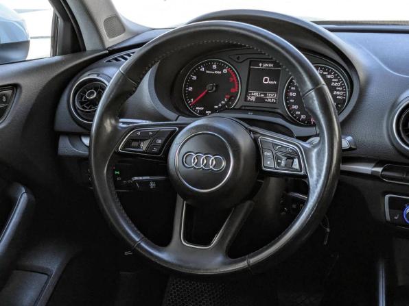 Audi A3 III (8V) Рестайлинг с пробегом 2019 года, цена 2 199 500 рублей, 43500 км, седан, Автокод Объявления