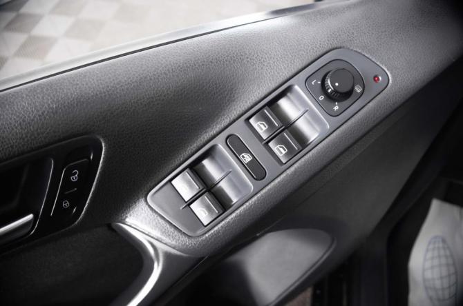 Volkswagen Tiguan I Рестайлинг с пробегом 2012 года, цена 1 649 000 рублей, 145625 км, внедорожник, Автокод Объявления