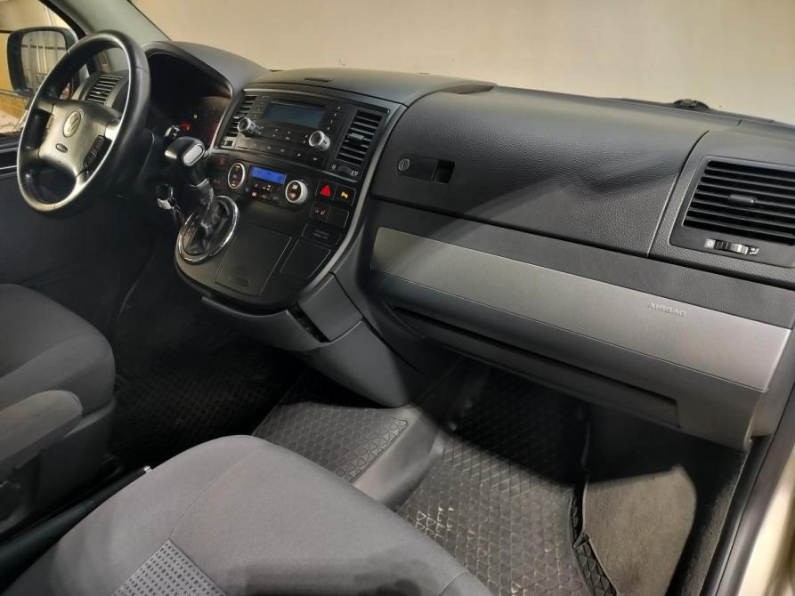 Volkswagen Multivan T5 Санкт-Петербург  - изображение 10