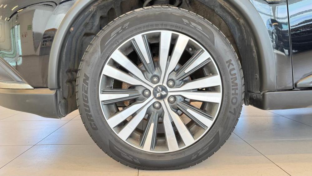Mitsubishi Outlander III Рестайлинг 3 Санкт-Петербург  - изображение 5