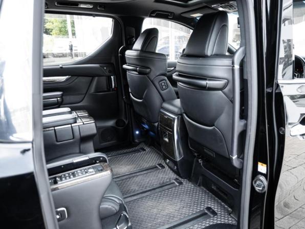 Toyota Alphard III Рестайлинг с пробегом 2022 года, цена 5 700 000 рублей, 33337 км, минивэн, Автокод Объявления