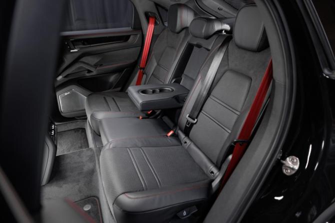 Новый Porsche Cayenne III Рестайлинг 2025 года, цена 27 607 200 рублей, внедорожник, Автокод Объявления