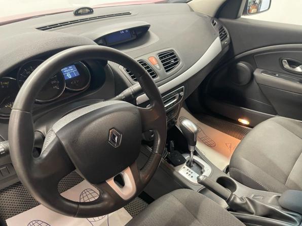 Renault Fluence I с пробегом 2010 года, цена 639 000 рублей, 197000 км, седан, Автокод Объявления