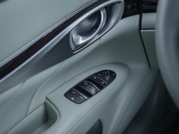 Infiniti M IV с пробегом 2012 года, цена 1 685 000 рублей, 145628 км, седан, Автокод Объявления