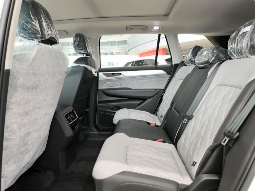 Volkswagen Tavendor I Рестайлинг Казань  - изображение 15