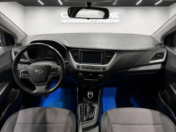 Hyundai Solaris II с пробегом 2018 года, цена 1 500 000 рублей, 82954 км, седан, Автокод Объявления