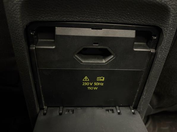 Volkswagen Jetta V с пробегом 2009 года, цена 630 000 рублей, 350000 км, седан, Автокод Объявления