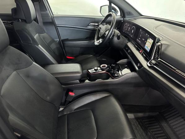 Kia Sportage V с пробегом 2023 года, цена 3 799 000 рублей, 34171 км, внедорожник, Автокод Объявления
