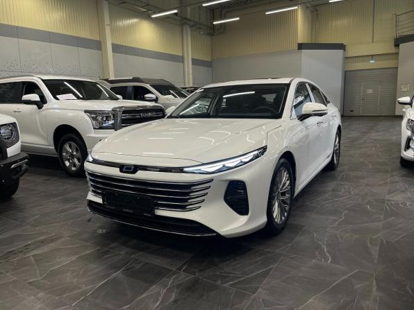 FAW Bestune B70 I Рестайлинг с пробегом 2024 года, цена 3 047 000 рублей, 10 км, лифтбек, Автокод Объявления