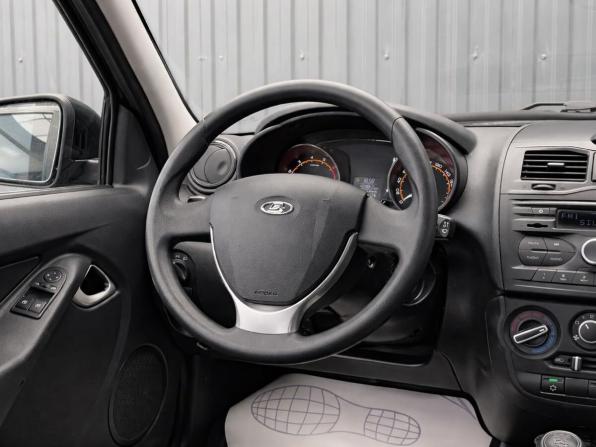 Lada (ВАЗ) Granta I Рестайлинг с пробегом 2023 года, цена 777 000 рублей, 45982 км, седан, Автокод Объявления