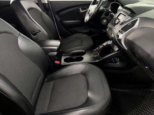 Hyundai ix35 I с пробегом 2011 года, цена 1 200 000 рублей, 309155 км, внедорожник, Автокод Объявления