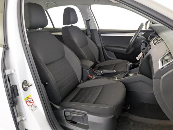 Skoda Octavia III (A7) Рестайлинг с пробегом 2020 года, цена 1 790 000 рублей, 122569 км, лифтбек, Автокод Объявления