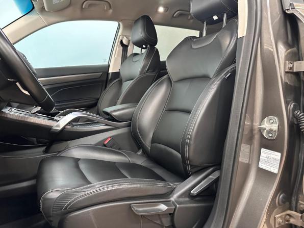 Geely Atlas Pro с пробегом 2023 года, цена 1 885 000 рублей, 50500 км, внедорожник, Автокод Объявления