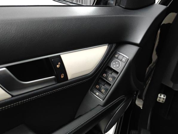 Mercedes-Benz C-Класс III (W204) Рестайлинг с пробегом 2012 года, цена 1 315 000 рублей, 202000 км, седан, Автокод Объявления
