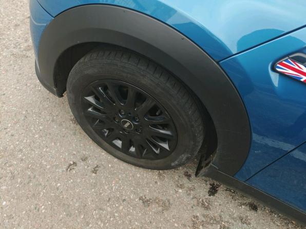 Mini Hatch III (F55/F56) Рестайлинг 2 с пробегом 2021 года, цена 2 354 000 рублей, 57265 км, хэтчбек, Автокод Объявления
