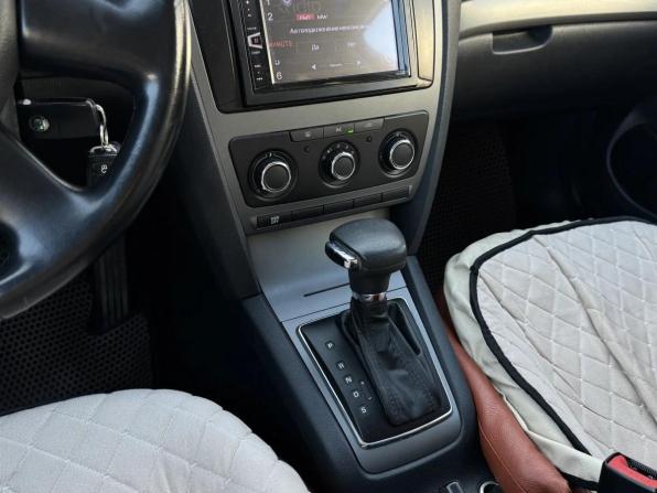 Skoda Octavia II (A5) Рестайлинг с пробегом 2012 года, цена 850 000 рублей, 145277 км, лифтбек, Автокод Объявления