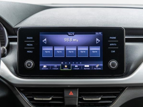 Skoda Rapid II с пробегом 2021 года, цена 1 598 000 рублей, 106000 км, лифтбек, Автокод Объявления