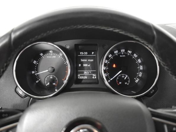 Skoda Yeti I Рестайлинг с пробегом 2015 года, цена 1 287 200 рублей, 133529 км, внедорожник, Автокод Объявления
