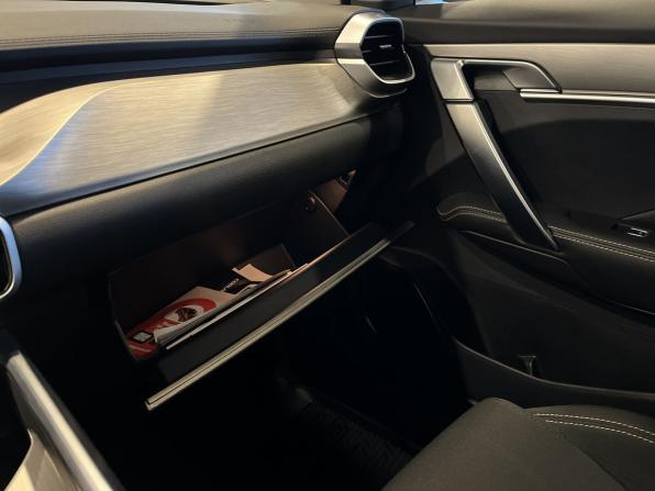 Geely Coolray I с пробегом 2023 года, цена 1 932 000 рублей, 52045 км, внедорожник, Автокод Объявления