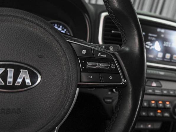 Kia Sportage IV Рестайлинг с пробегом 2021 года, цена 2 599 000 рублей, 57553 км, внедорожник, Автокод Объявления