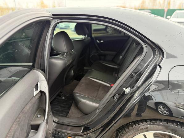 Honda Accord VIII Рестайлинг с пробегом 2012 года, цена 1 450 000 рублей, 186542 км, седан, Автокод Объявления