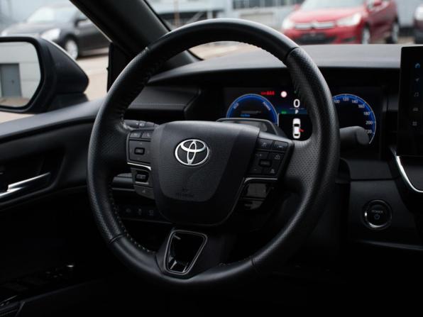 Toyota Camry IX (XV80) China Market с пробегом 2025 года, цена 4 349 000 рублей, 13400 км, седан, Автокод Объявления