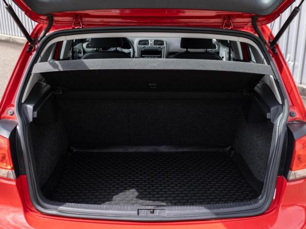 Volkswagen Golf VI с пробегом 2012 года, цена 970 000 рублей, 133384 км, хэтчбек, Автокод Объявления