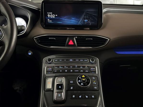 Hyundai Santa Fe IV Рестайлинг с пробегом 2022 года, цена 3 300 000 рублей, 106826 км, внедорожник, Автокод Объявления