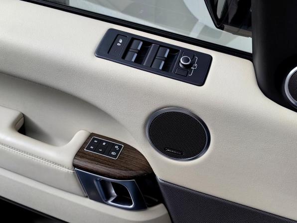 Land Rover Range Rover Sport II с пробегом 2016 года, цена 3 333 000 рублей, 135632 км, внедорожник, Автокод Объявления