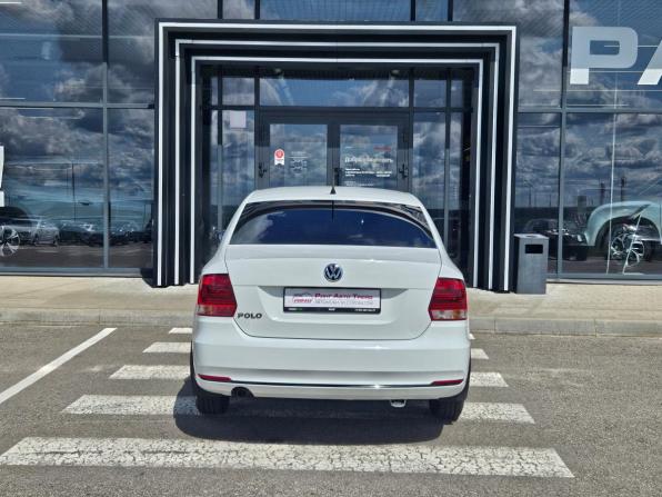 Volkswagen Polo V Рестайлинг с пробегом 2015 года, цена 955 000 рублей, 148550 км, седан, Автокод Объявления
