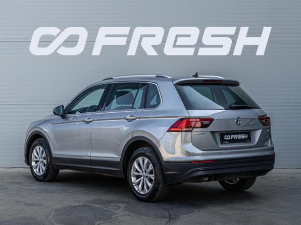 Volkswagen Tiguan II с пробегом 2017 года, цена 2 340 000 рублей, 125640 км, внедорожник, Автокод Объявления