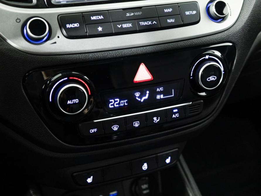 Hyundai Solaris II Санкт-Петербург  - изображение 18