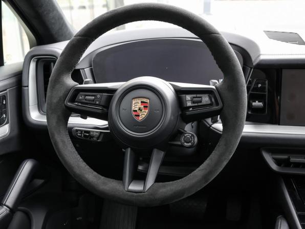 Porsche Cayenne III Рестайлинг с пробегом 2024 года, цена 13 898 000 рублей, 34331 км, внедорожник, Автокод Объявления