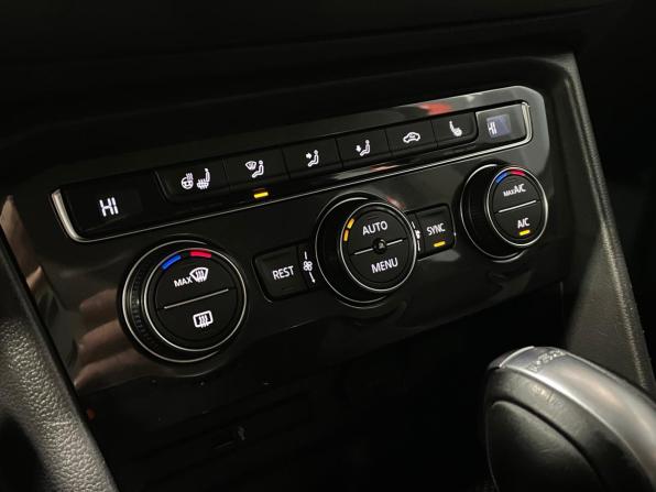 Volkswagen Tiguan II с пробегом 2017 года, цена 1 790 000 рублей, 132029 км, внедорожник, Автокод Объявления