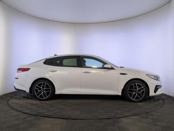 Kia Optima IV Рестайлинг с пробегом 2019 года, цена 2 350 000 рублей, 79030 км, седан, Автокод Объявления