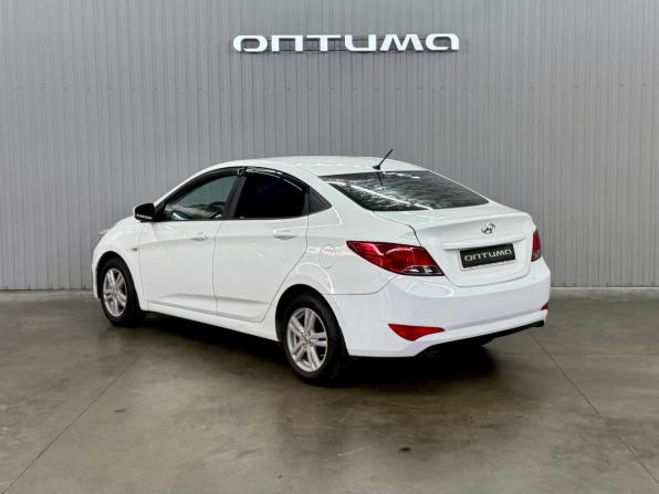 Hyundai Solaris I Рестайлинг с пробегом 2016 года, цена 837 000 рублей, 108960 км, седан, Автокод Объявления