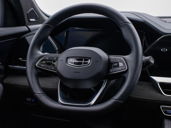 Geely Monjaro I с пробегом 2024 года, цена 3 795 000 рублей, 13603 км, внедорожник, Автокод Объявления