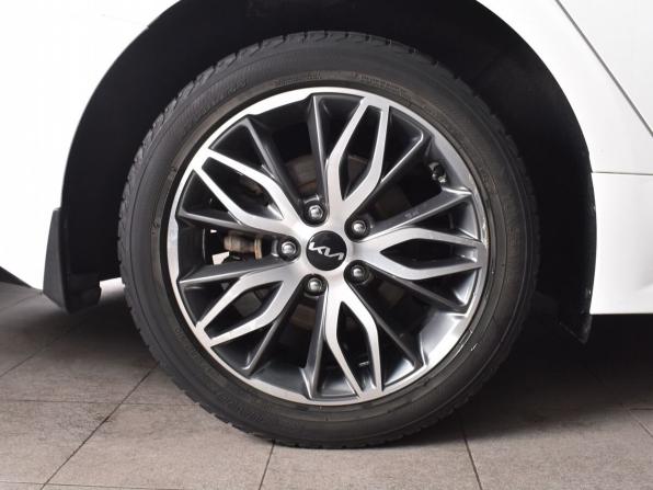 Kia K5 III с пробегом 2021 года, цена 2 399 995 рублей, 110851 км, седан, Автокод Объявления