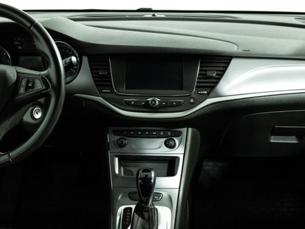 Opel Astra K Рестайлинг с пробегом 2020 года, цена 1 529 700 рублей, 131862 км, универсал, Автокод Объявления